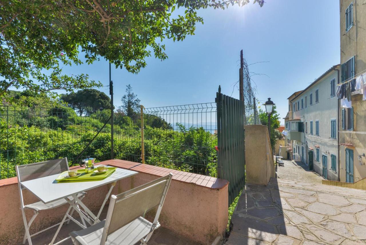 Casa Vacanze Iose Rio Marina Eksteriør billede